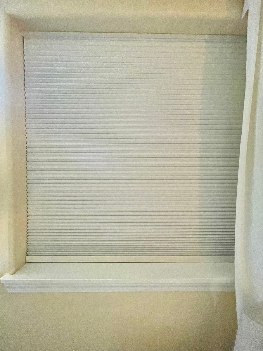 Blackout shades on both large windows if you need complete darkness to sleep.