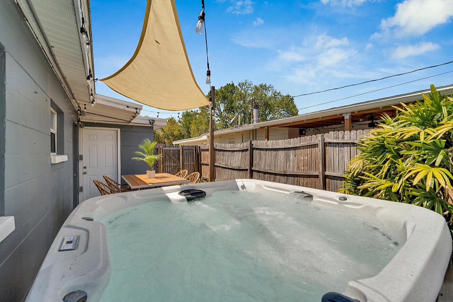 Private 8 person hot tub