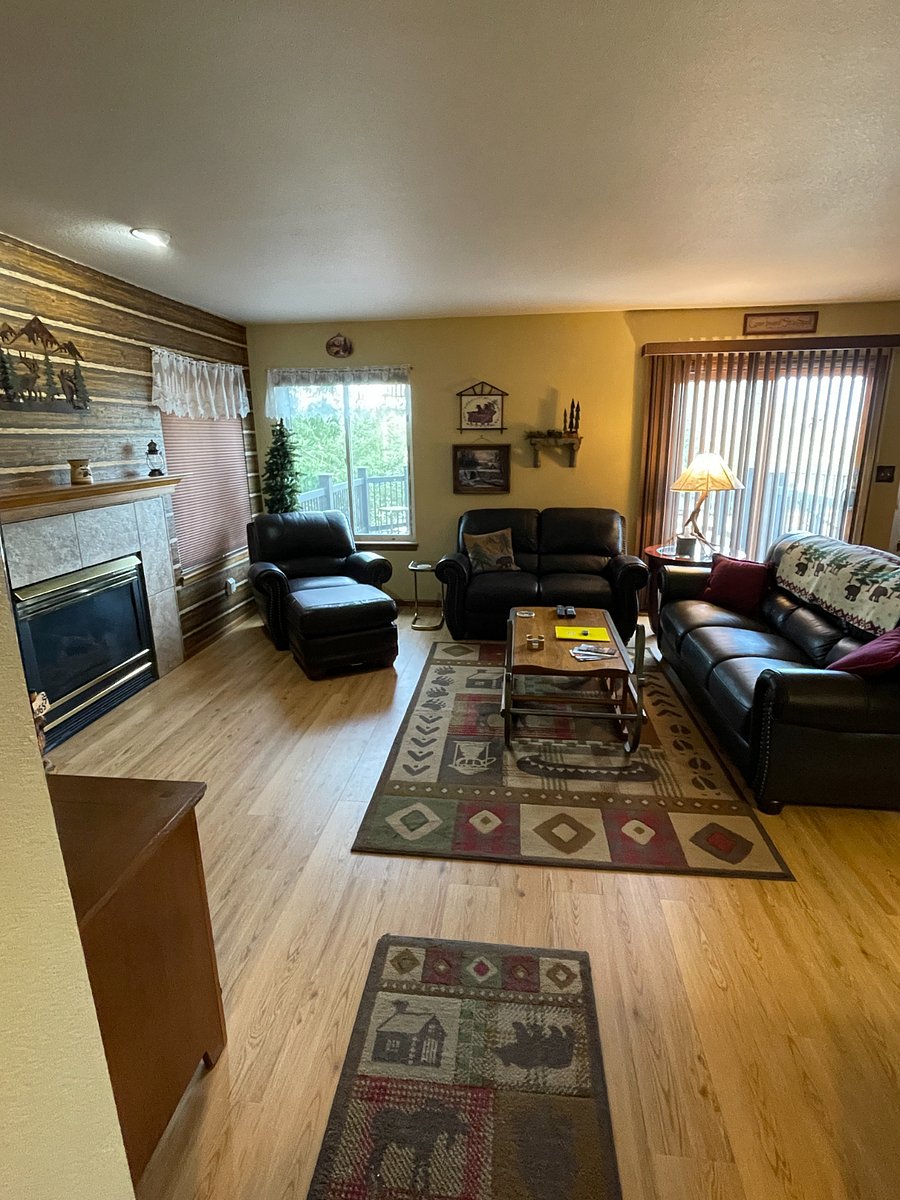 Main Floor - Family Room/Den