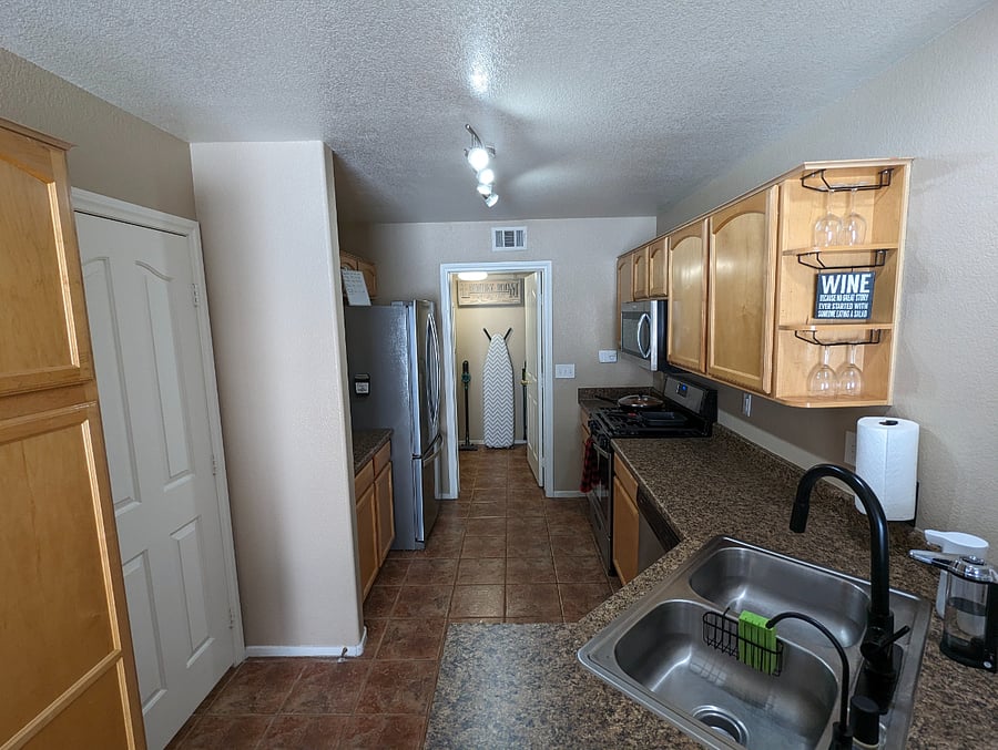 Furnished Finder property 641778_1 photo 12