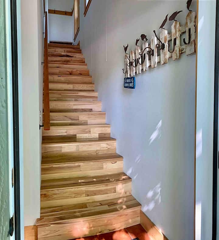 Indoor stairs to apartment