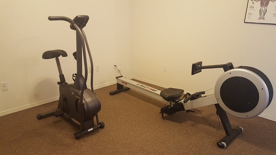 inside clubhouse workout machines