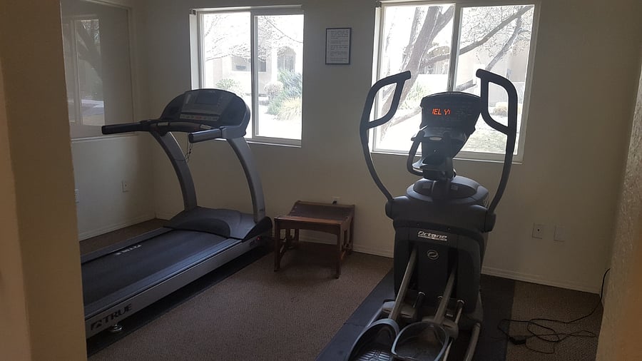 inside clubhouse workout machines