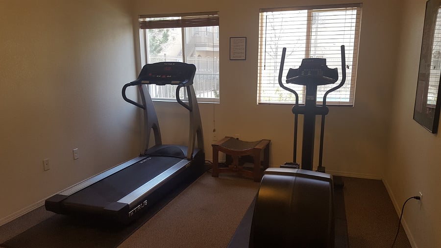 inside clubhouse workout machines
