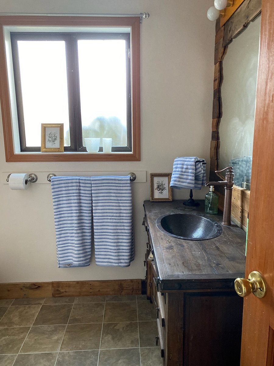Large bathroom. Shower, no tub