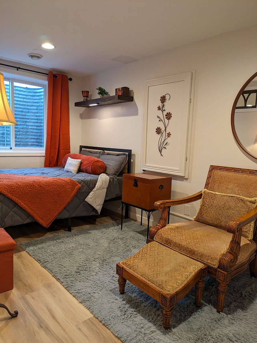 Comfy bedroom