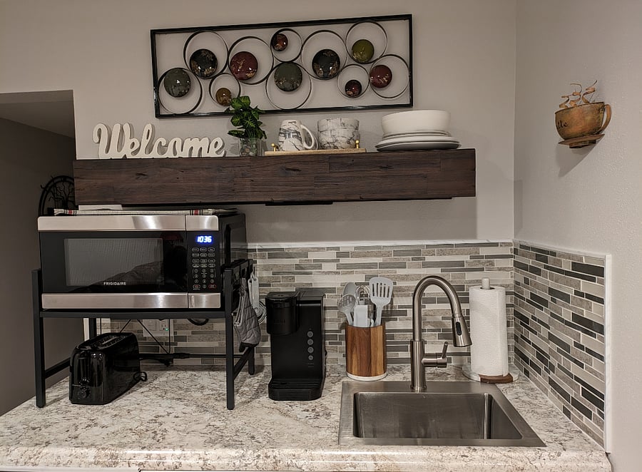 Kitchenette counter