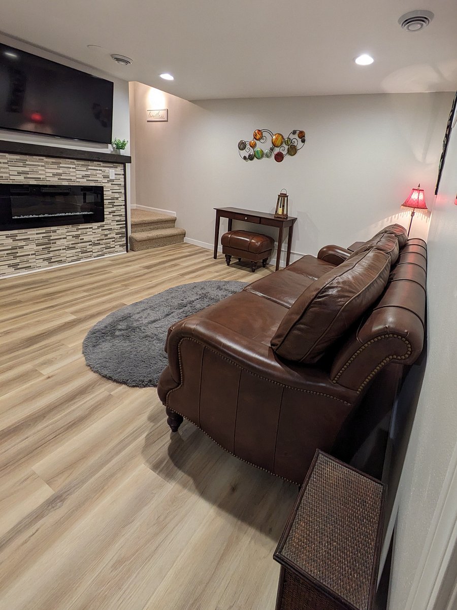 Living room sitting area.