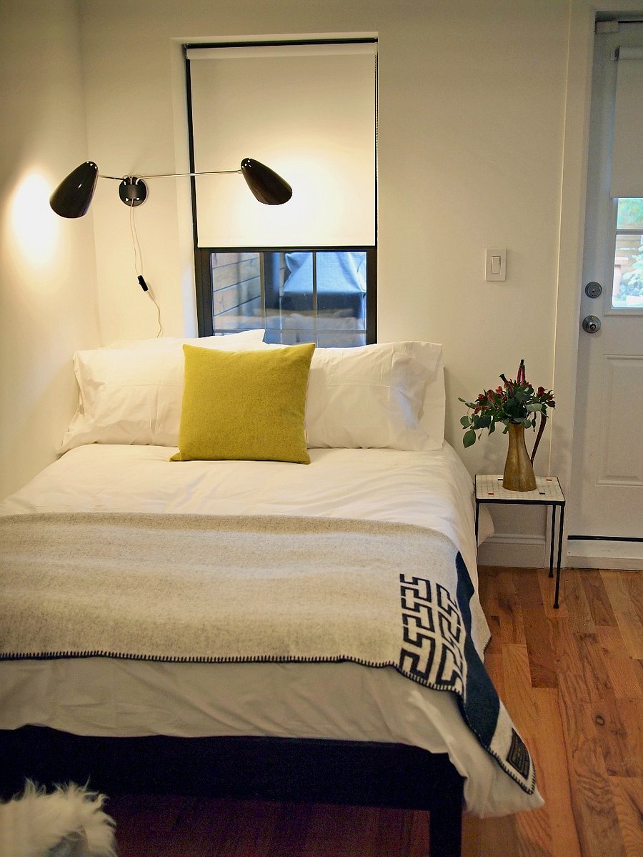 bedroom 1 of 2
Double/Full bedroom