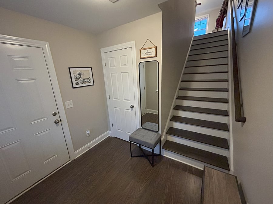 Entranceway and mud room - no shoes allowed inside!