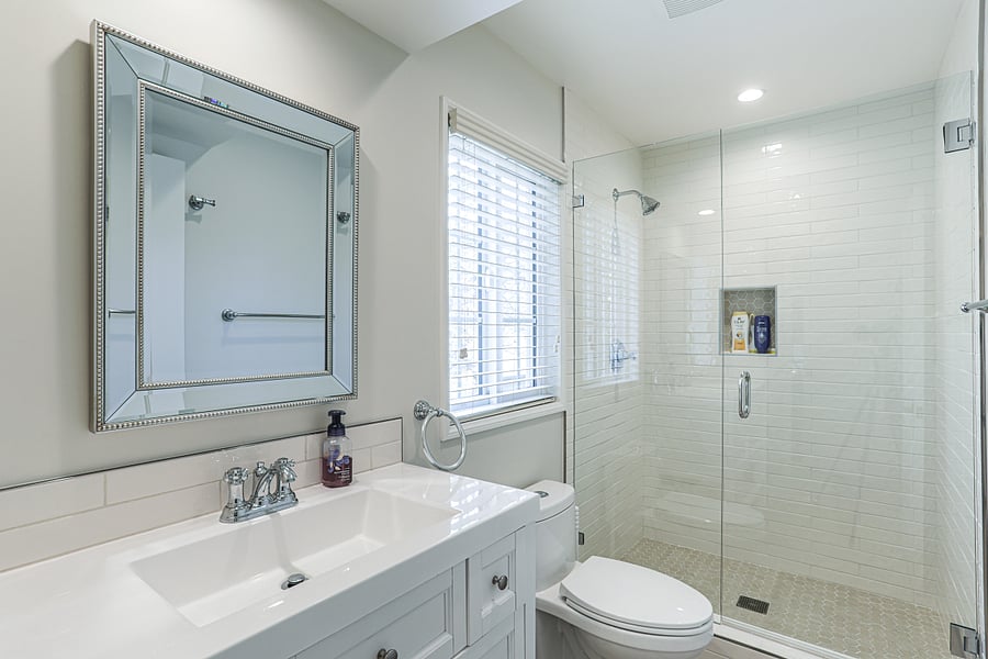 Downstairs full bathroom #1