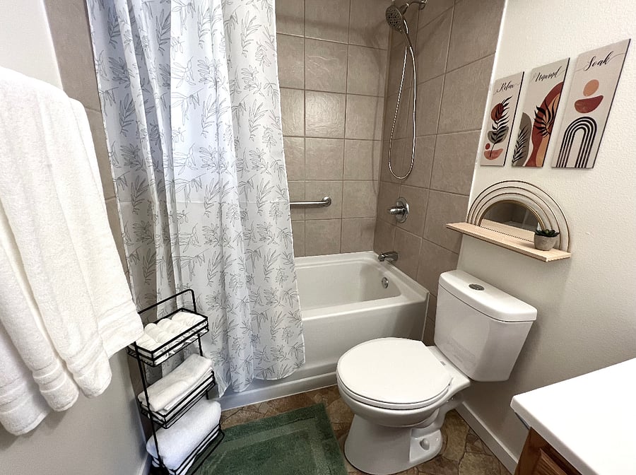 Furnished Finder property 642106_1 photo 15