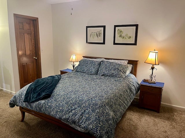 Bedroom - large walk-in closet