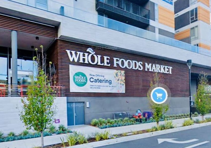 3/4 of a mile walk to Whole Foods. 