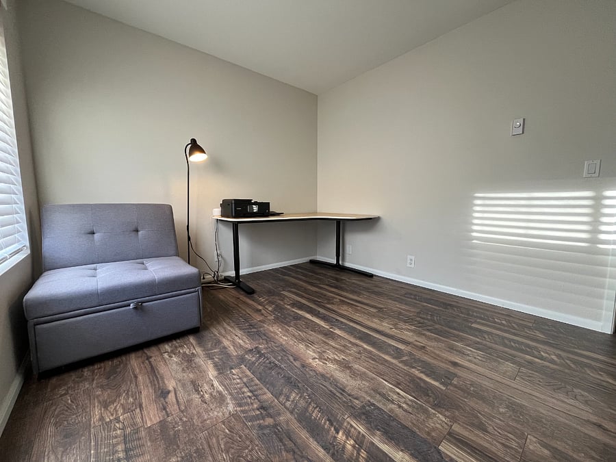 Spare Bedroom/Office (chair converts to twin bed)