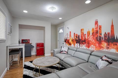 Furnished Finder property 642396_1 photo 3