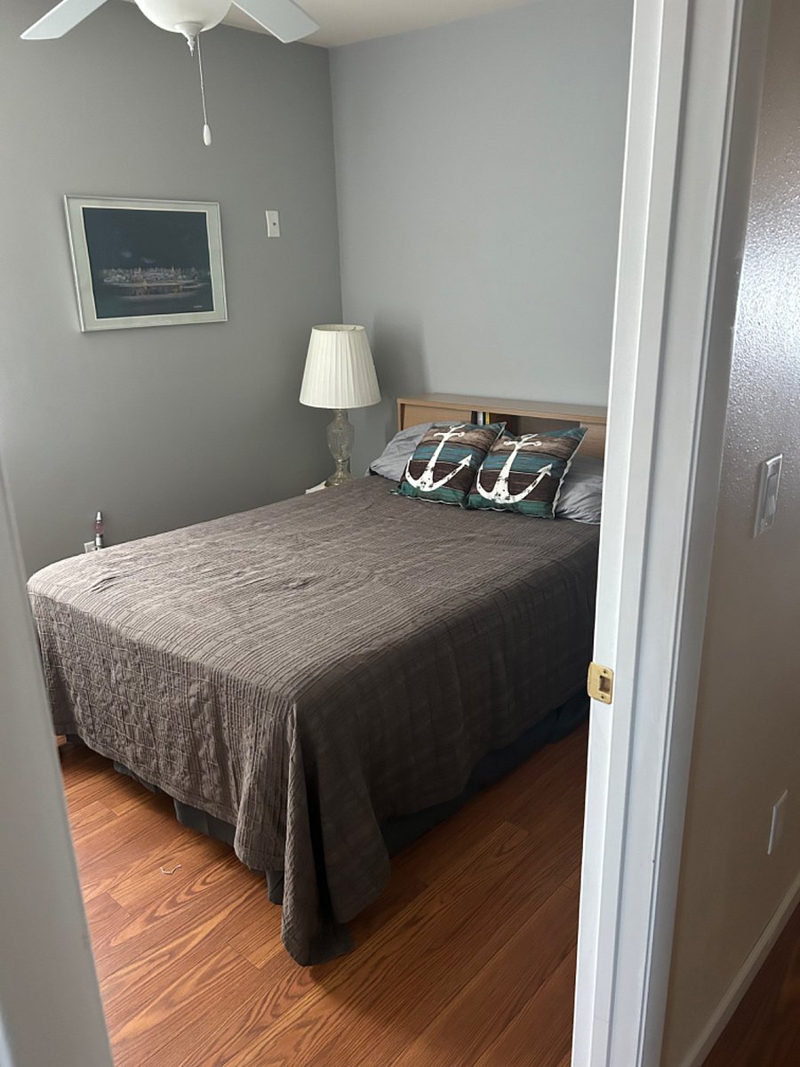 Second bedroom