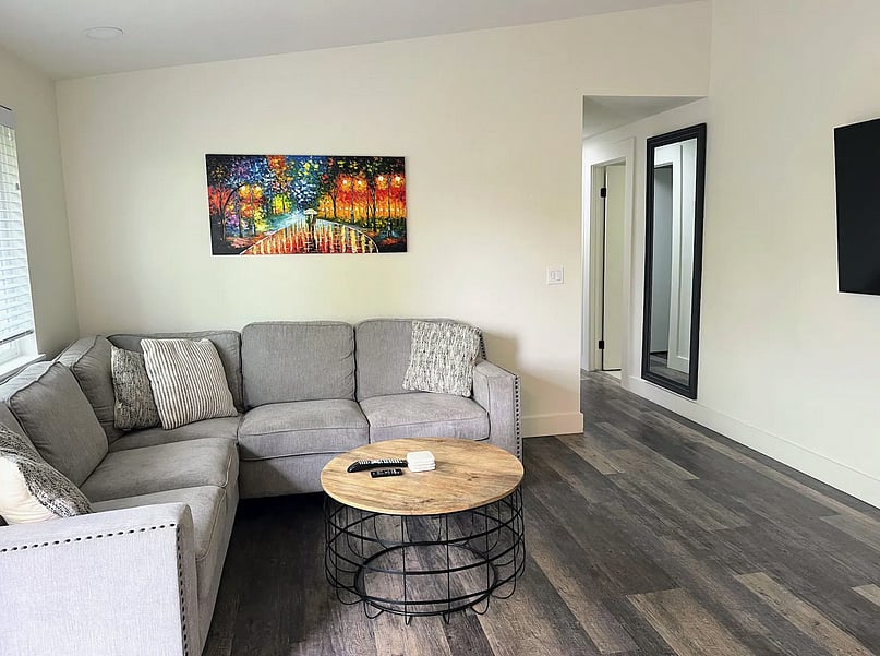 Furnished Finder property 642501_1 photo 3