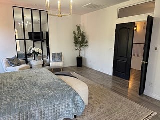 master bedroom (bedroom 1)
king size bed