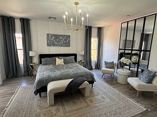 master bedroom (bedroom 1)
king size bed
