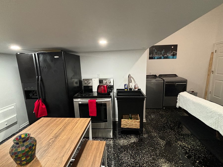 Furnished Finder property 642659_1 photo 3