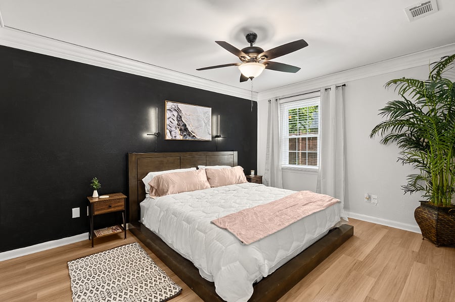 Master- King Bed