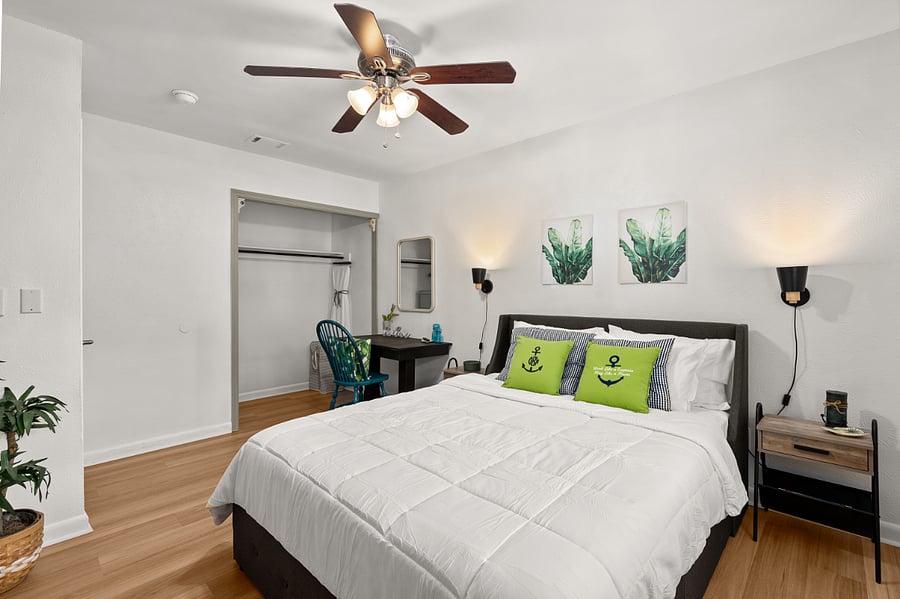 Queen Bed