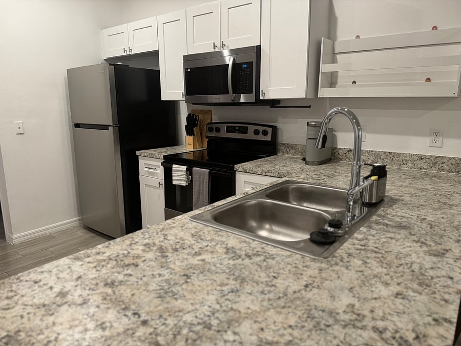 Furnished Finder property 642893_1 photo 14