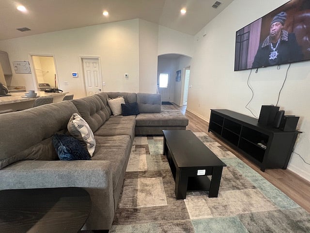 Furnished Finder property 643004_1 photo 9