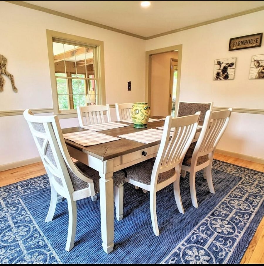 Formal dining room