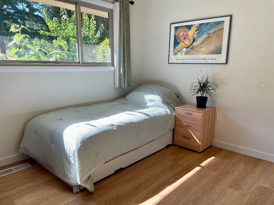 Twin bed
