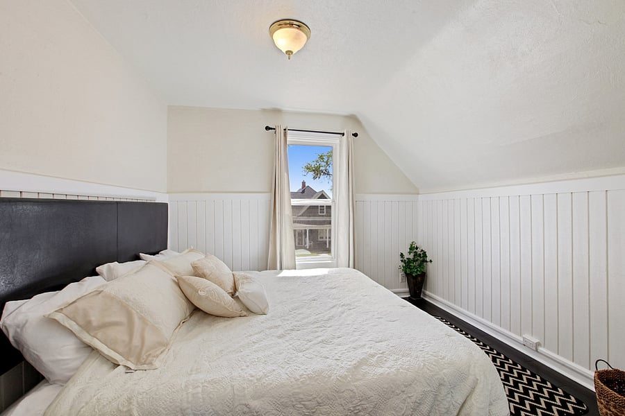 King size mattress, stairs required to get to room.
