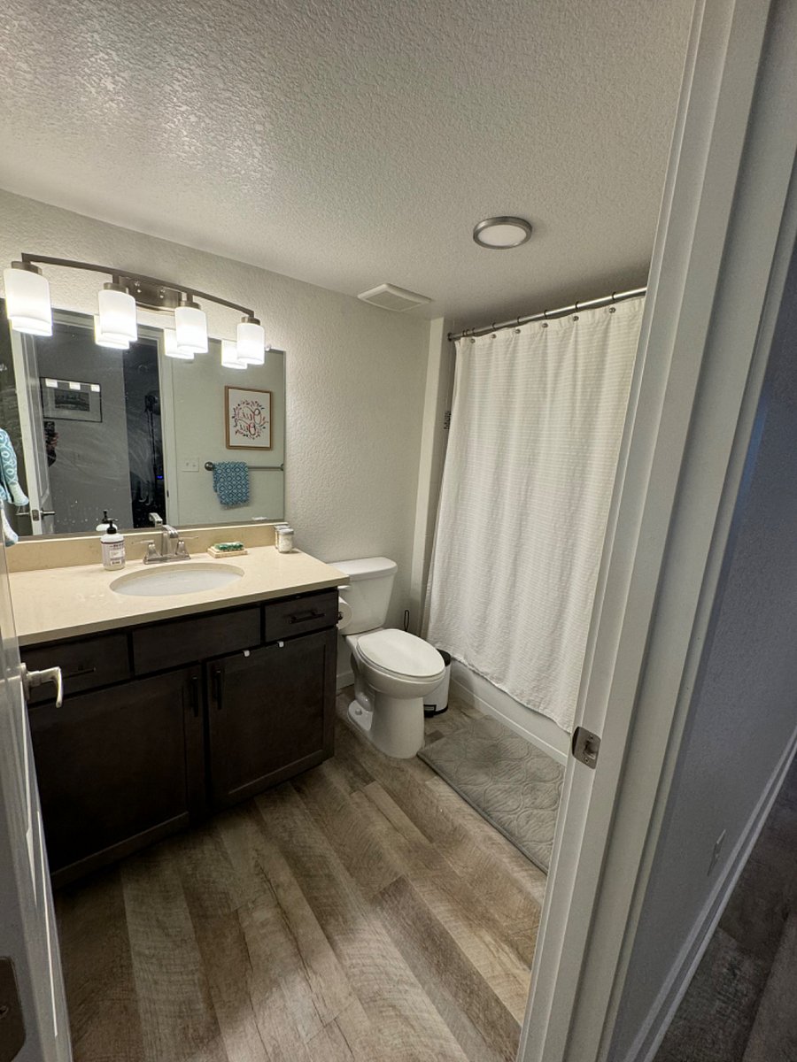 Full Bathroom with Shower and Tub