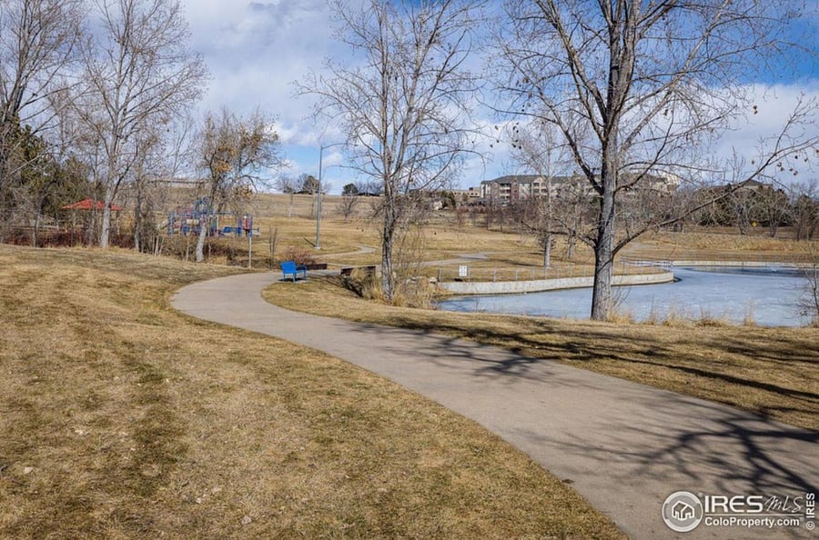 Nearby parks and trails to enjoy!