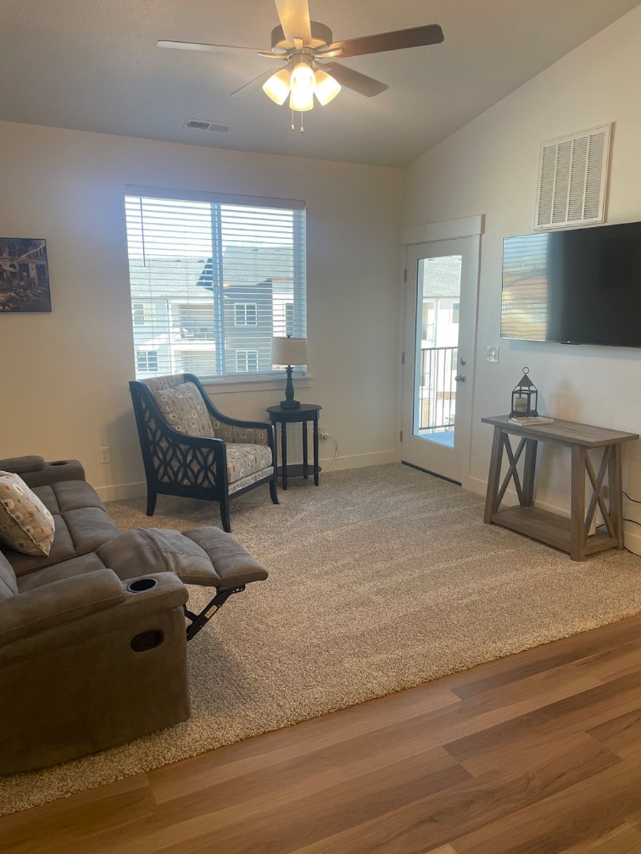 Furnished Finder property 643492_1 photo 3