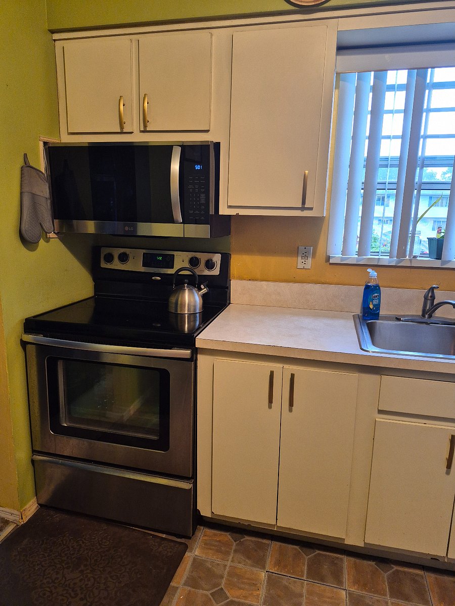 Furnished Finder property 643585_2 photo 8