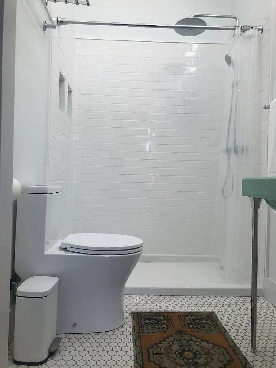 Second floor full bath with walk-in shower