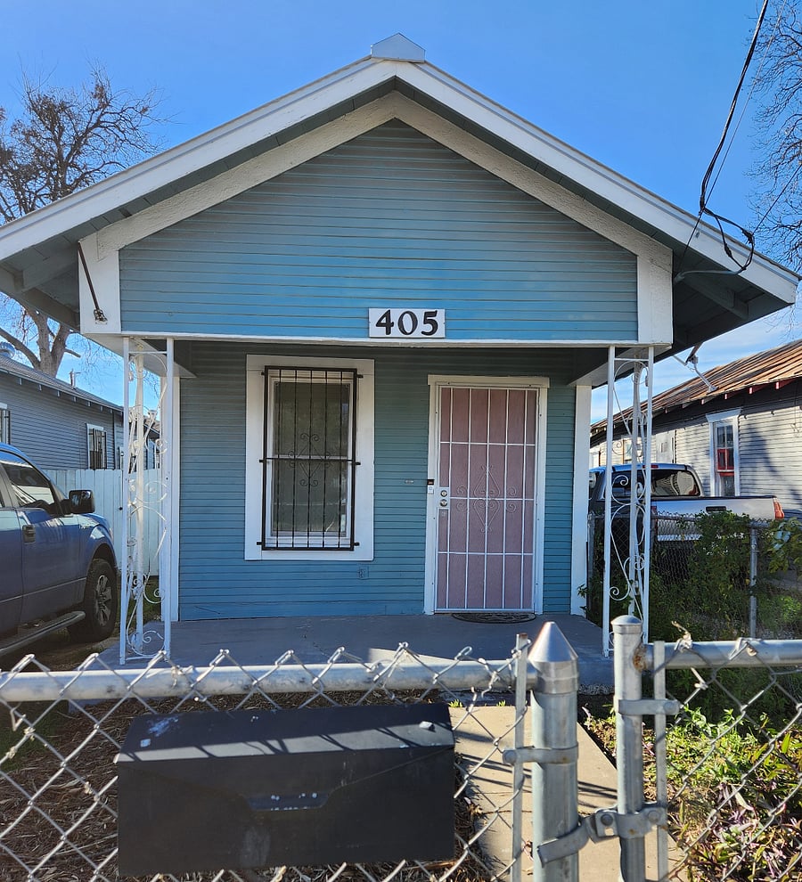 Welcome Home!
Double steel doors with deadlocks.