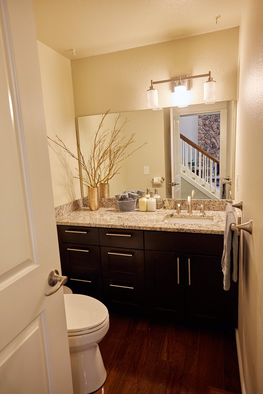Half bath (downstairs)
