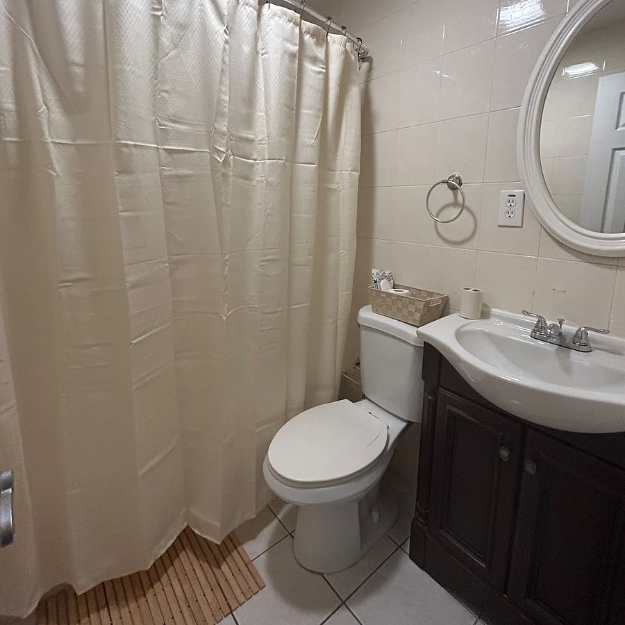 1st floor bath