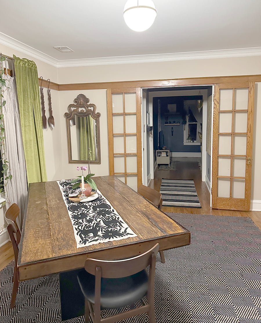 Huge table for all your dining or WFH needs.