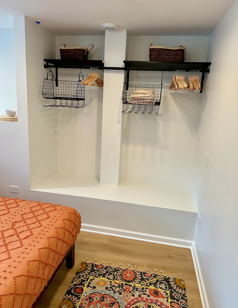 nice big closet for organizing all your clothes. Link to virtual tour: https://youtu.be/_AkpDSSn81w