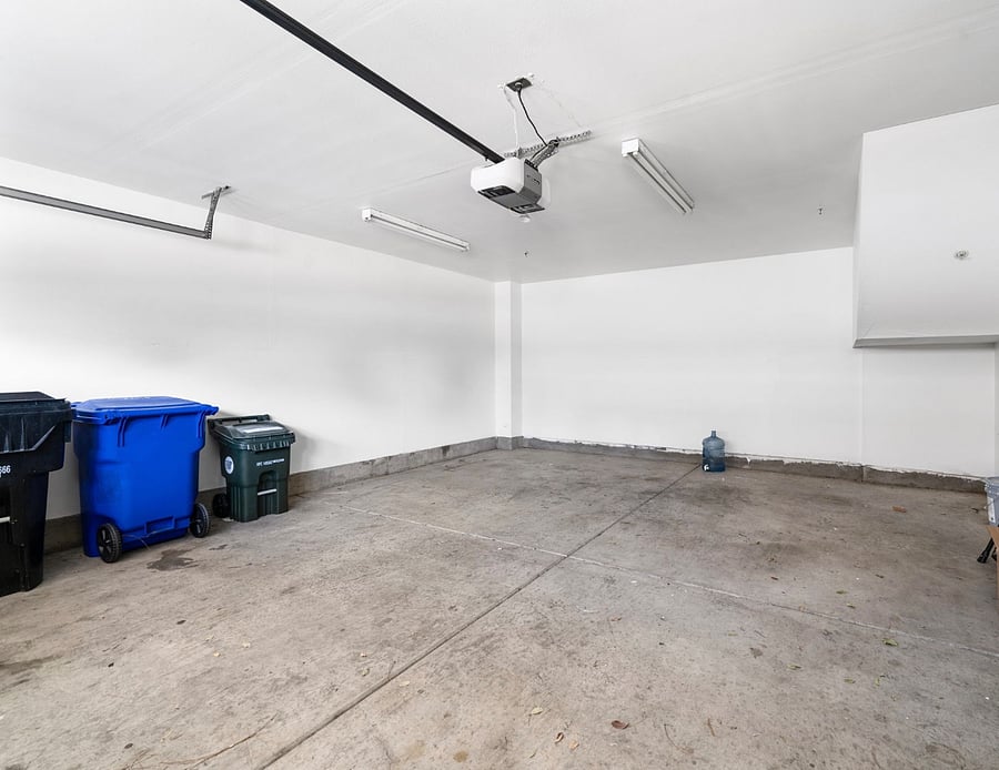 Secure 2 car garage