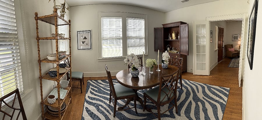Dining Room (between den and kitchen)