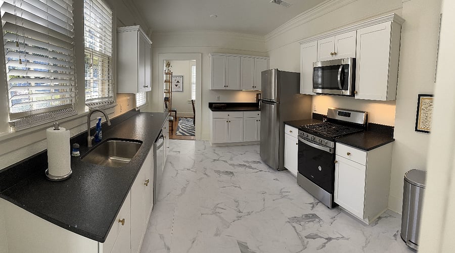 Kitchen (new appliances and cabinets)