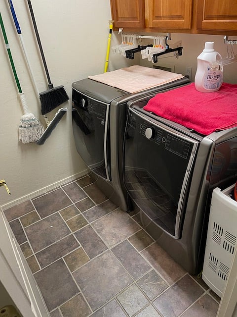 Laundry area 
