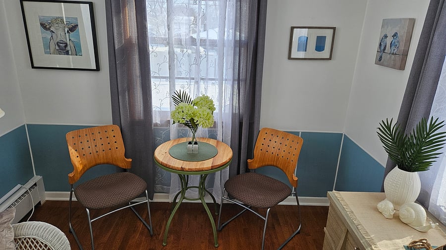 Sun Room - Dining Nook