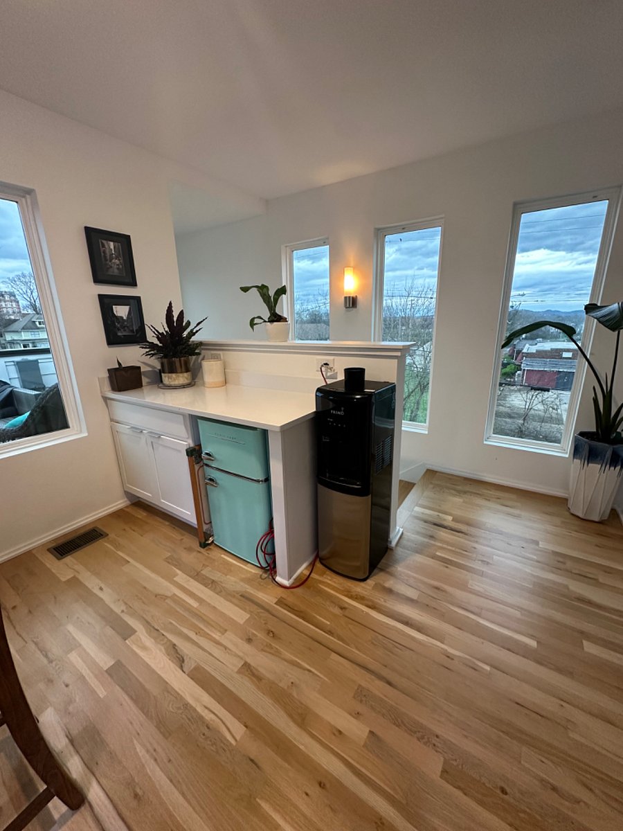 Third floor lounge