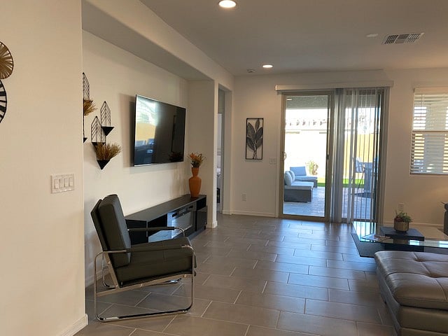 Furnished Finder property 644614_1 photo 4