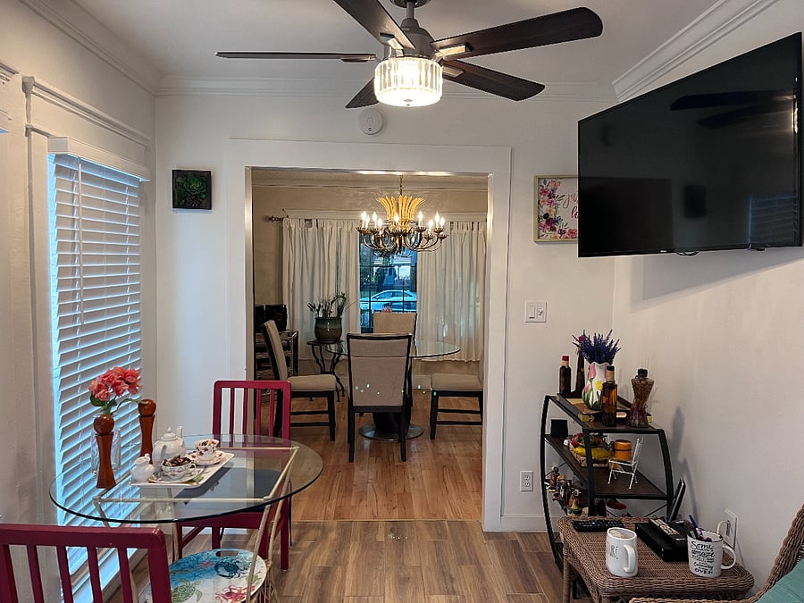 Breakfast Room